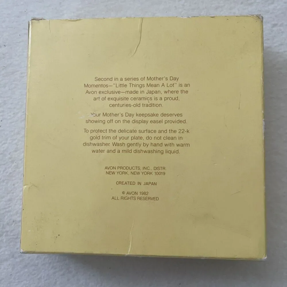 VINTAGE AVON 1982 Mother’s Day‎ Mini Collectible Plate